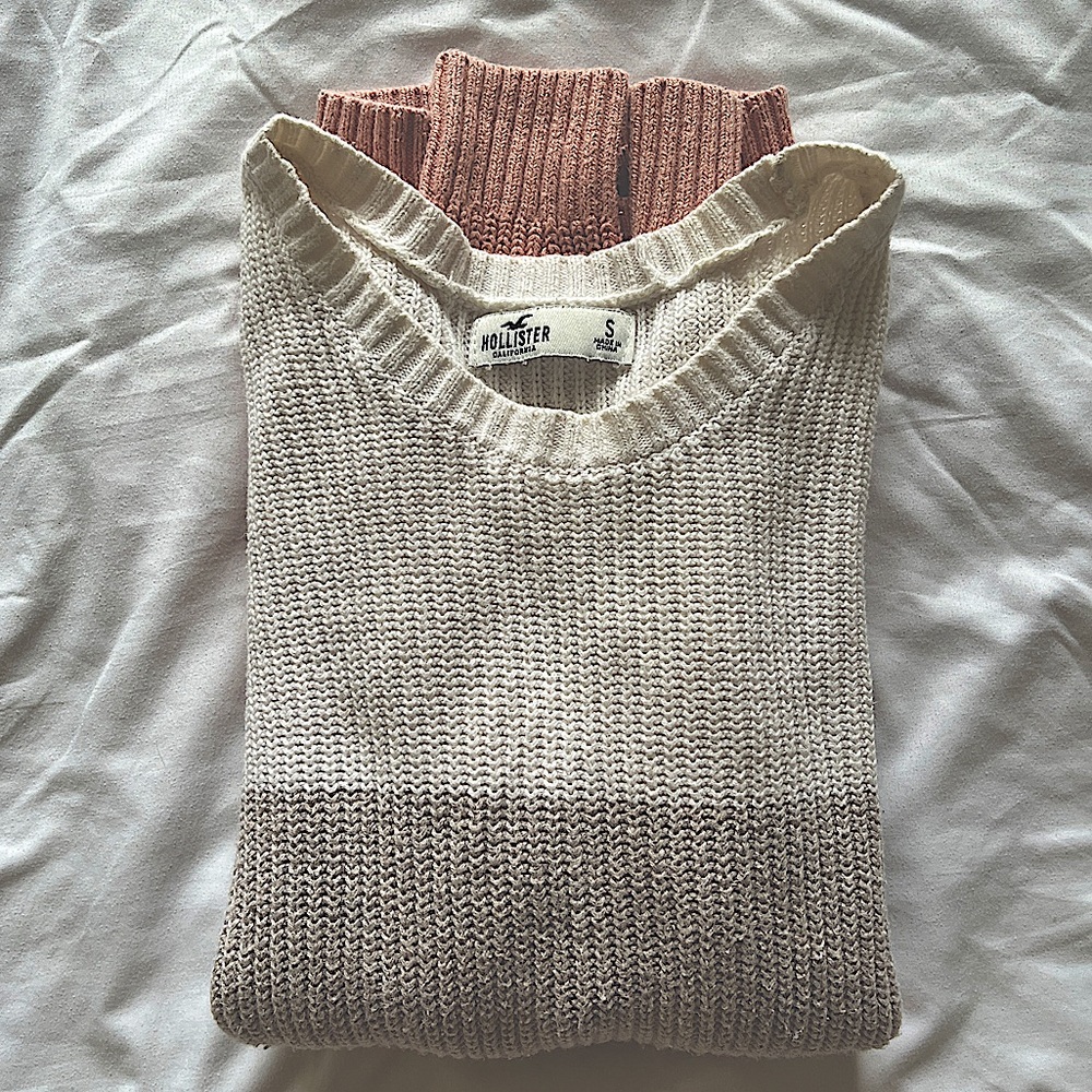 Hollister Sweater Size Small